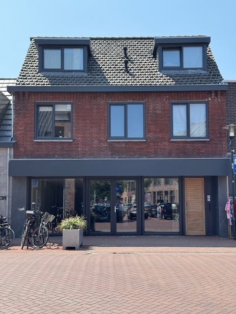View photo 3 of Gelderstraat 36