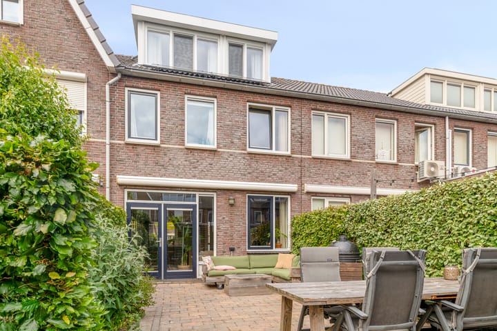 Foto 2 van Woestijnstraat 4