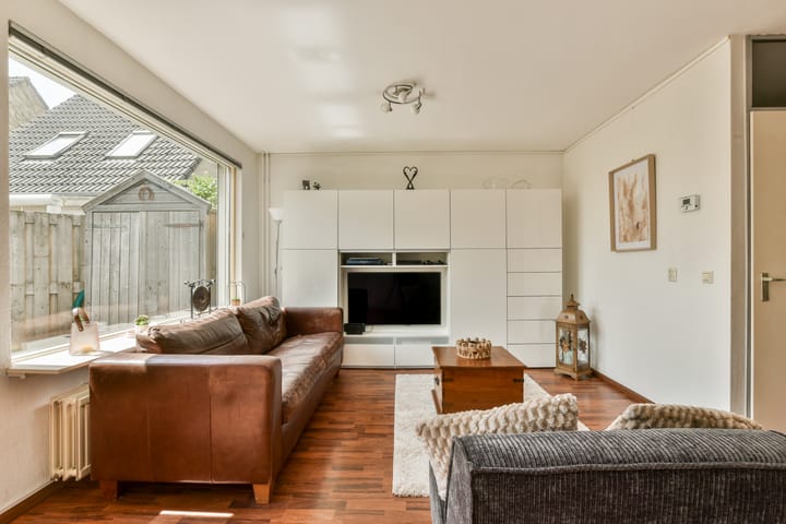 Foto 9 van Molenomloop 39