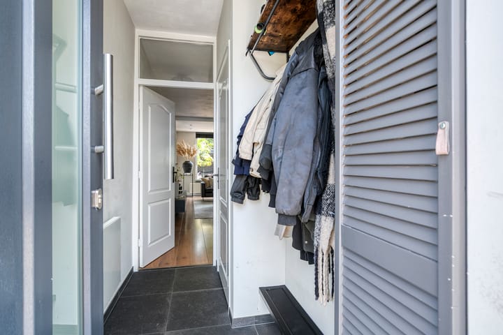 Foto 8 van Anjelierstraat 13