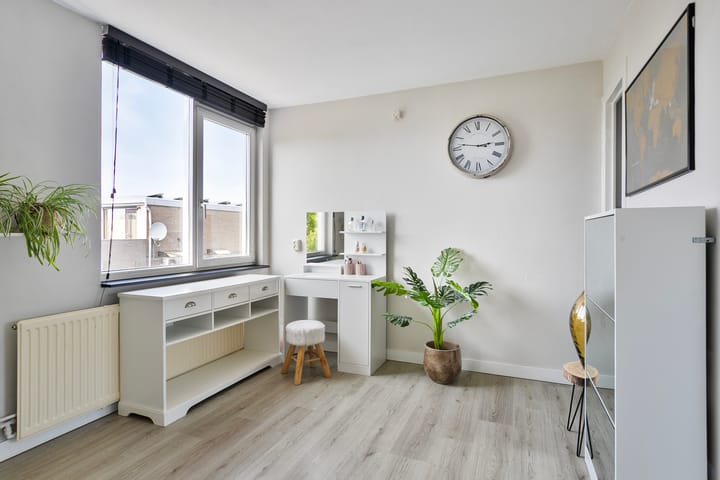 Foto 30 van Anjelierstraat 13