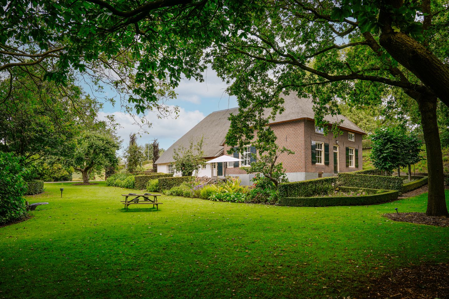 Foto 1 van Waalbandijk 11