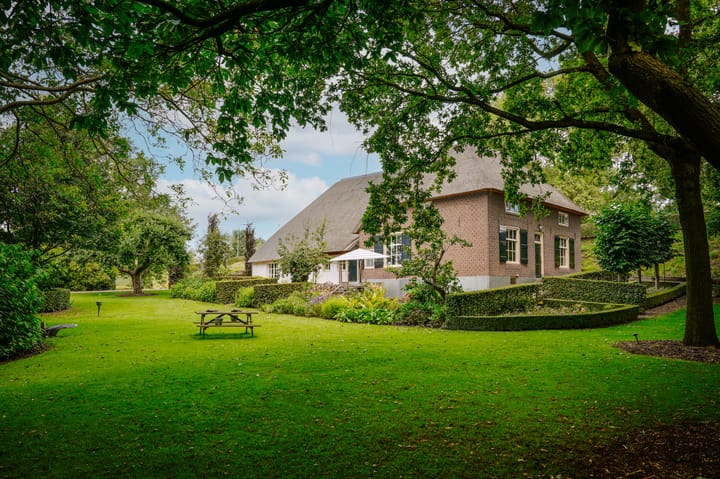 Foto 1 van Waalbandijk 11