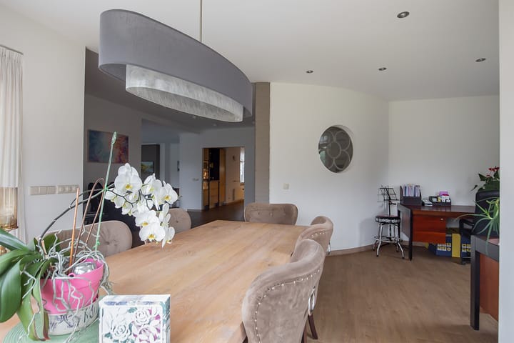 Photo 29 of Groenling 19