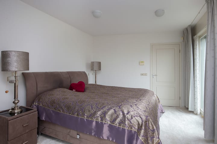 Photo 39 of Groenling 19