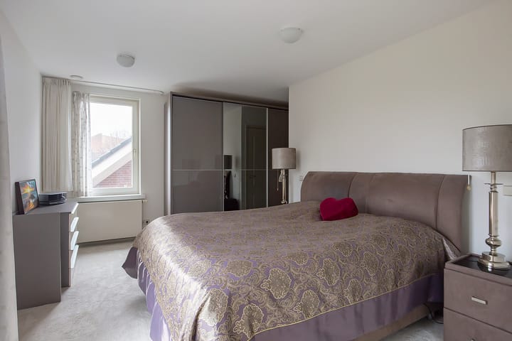 Photo 40 of Groenling 19