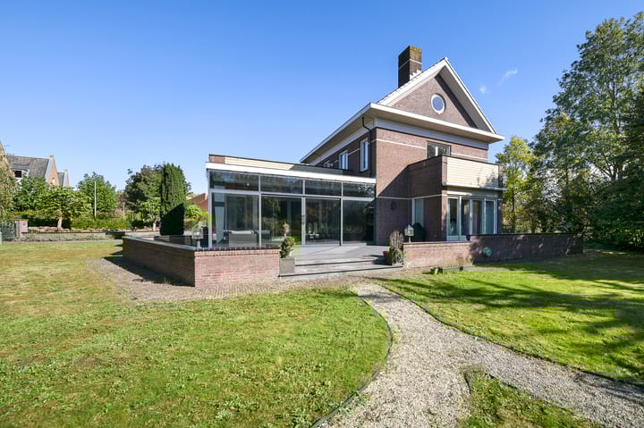 Photo 49 of Groenling 19