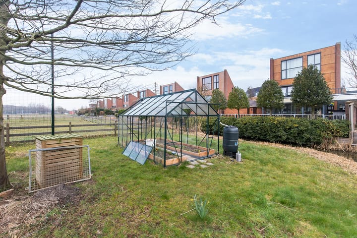 Photo 60 of Groenling 19