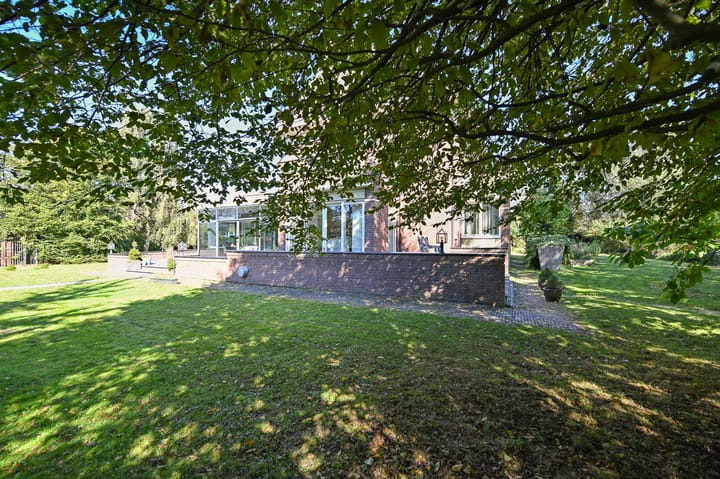 Photo 68 of Groenling 19