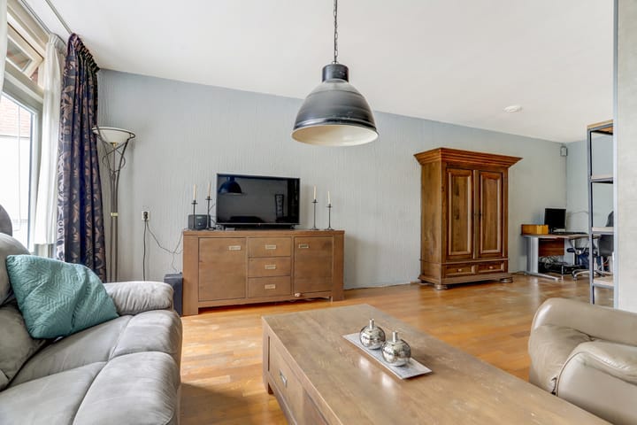 Foto 11 van Looiersplein 6