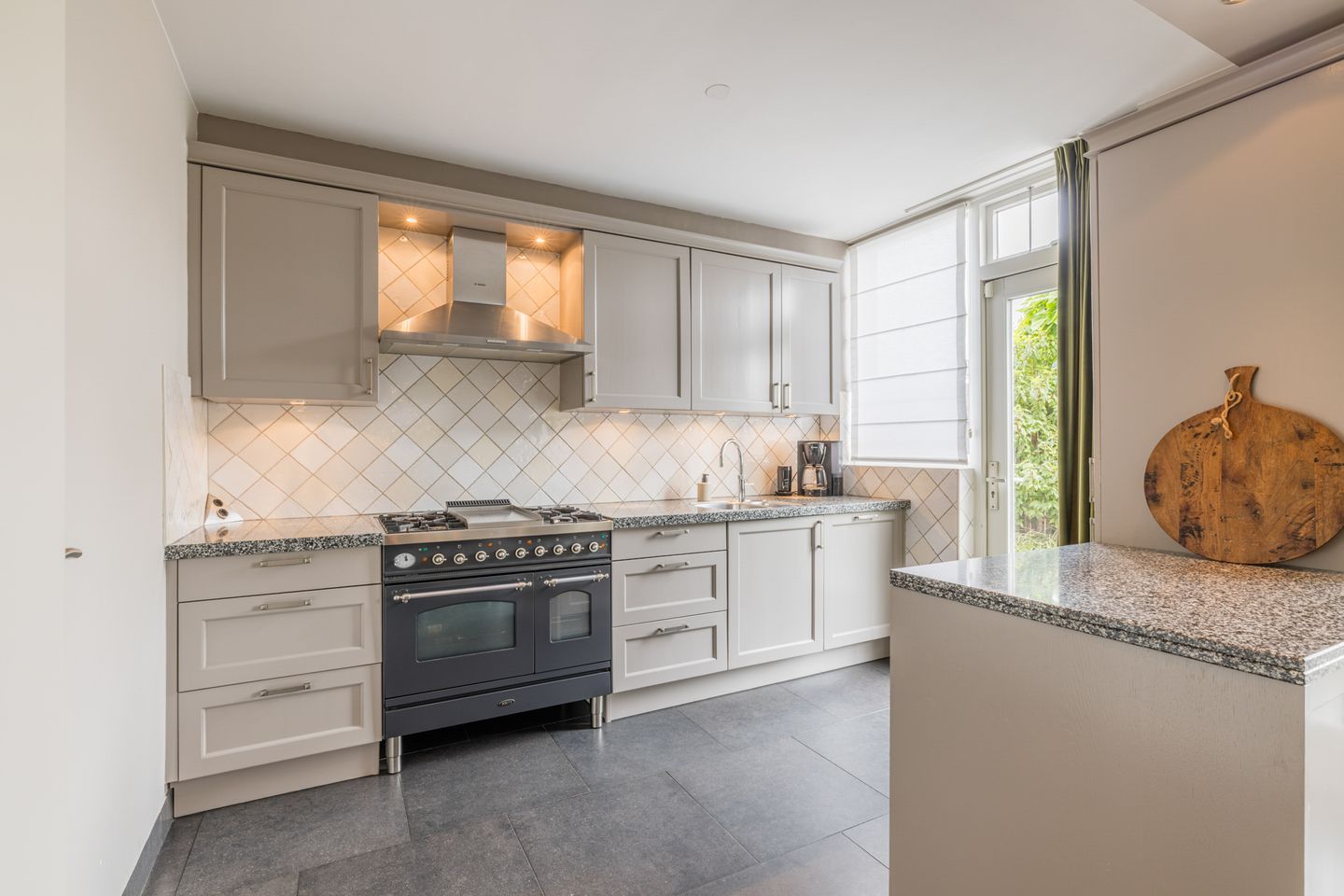 Foto 20 van Camphuijsenstraat 17