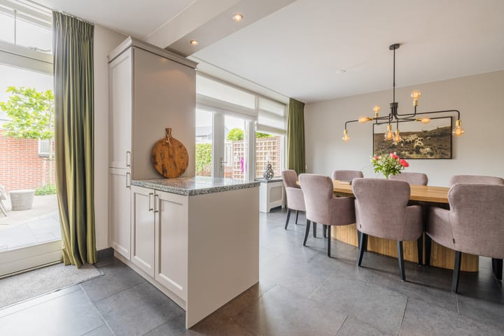 Foto 22 van Camphuijsenstraat 17