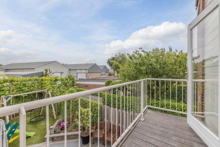 Foto 43 van Camphuijsenstraat 17