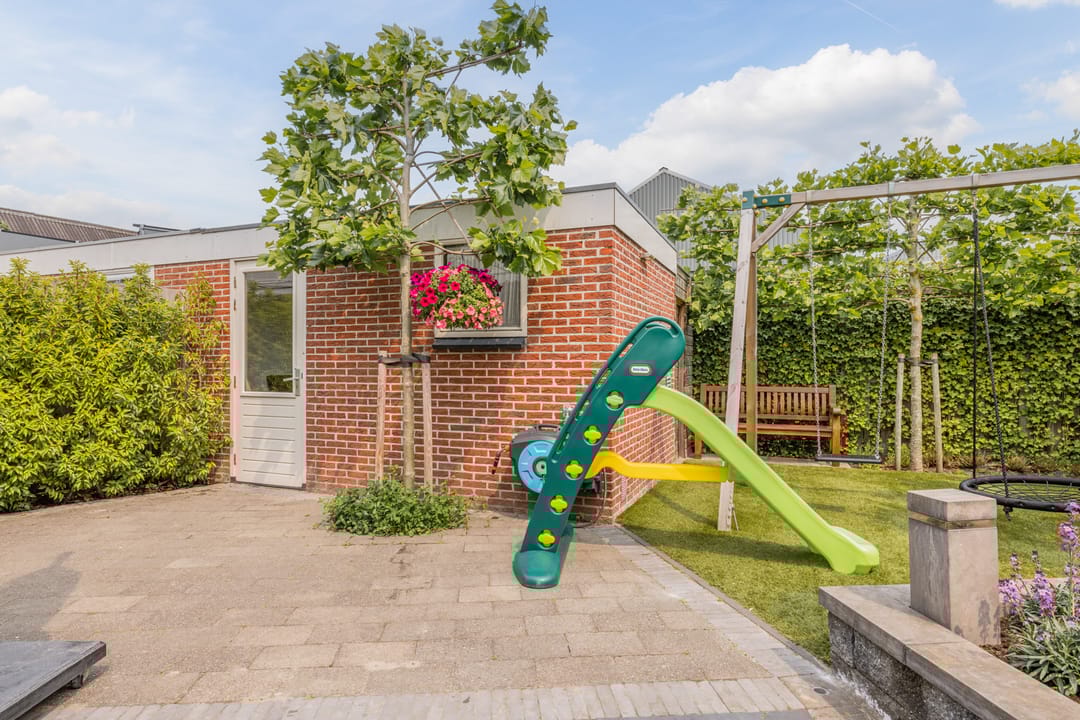 Foto 46 van Camphuijsenstraat 17