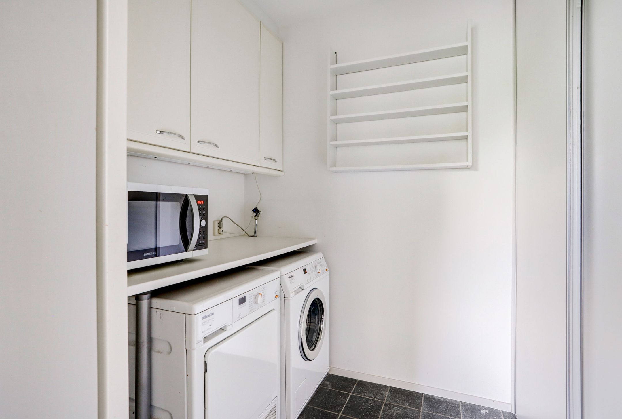 Photo 21 of Kerkeinde 14