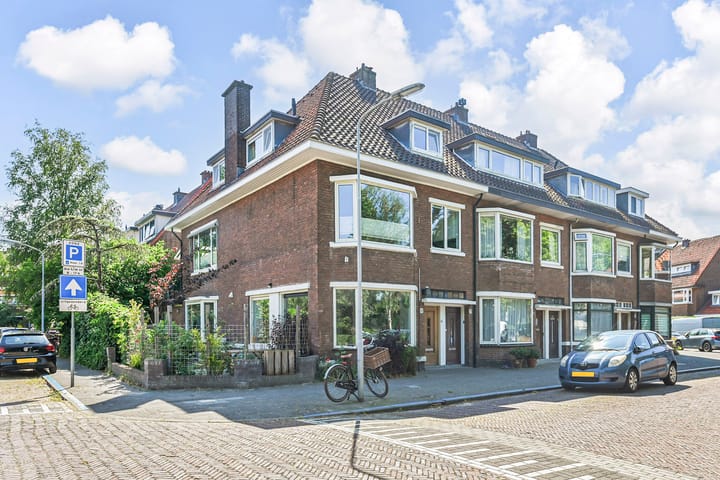 Bilderdijkplein 13