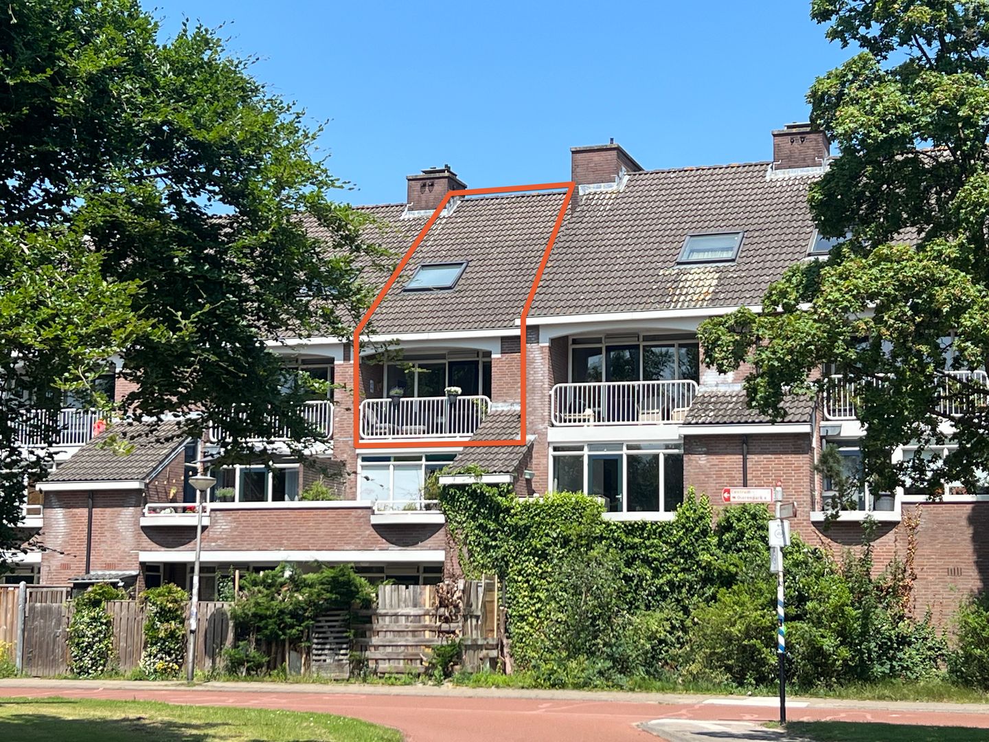 Foto 1 van Huzarenstraat 49