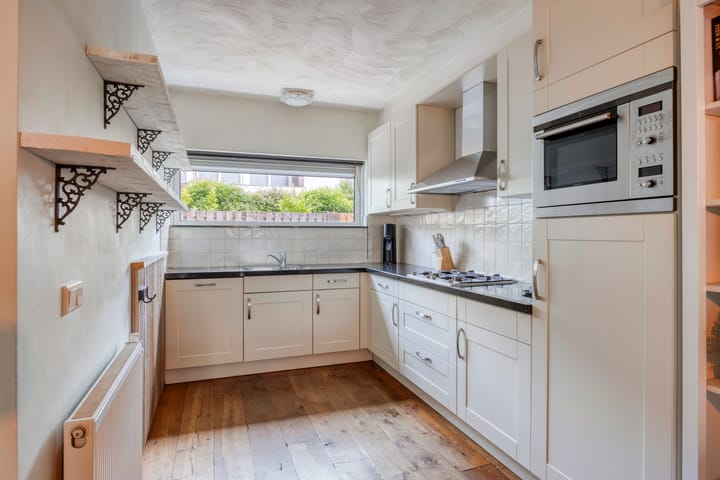 Foto 2 van Basstraat 108