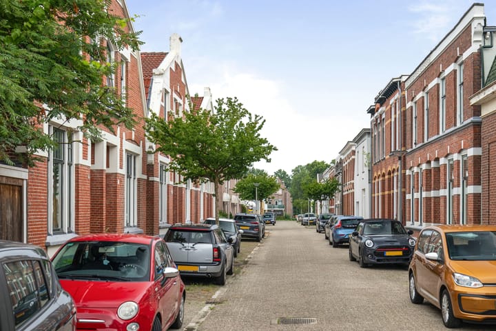 Foto 15 van C.J. Snuifstraat 2-14