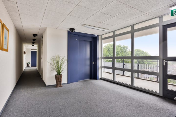 Photo 9 of Hulststraat 93