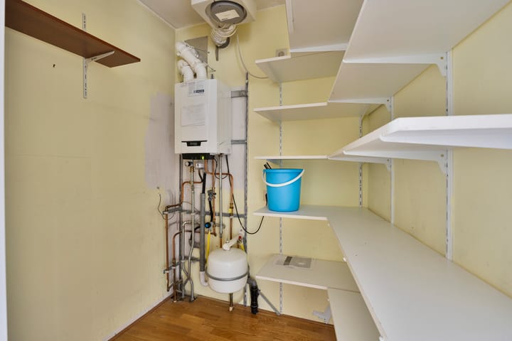 Photo 32 of Hulststraat 93