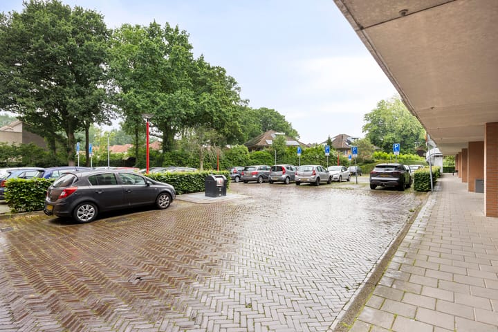 Photo 38 of Hulststraat 93