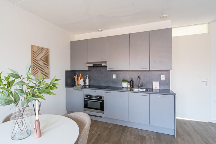 Foto 6 van San Marinostraat 43