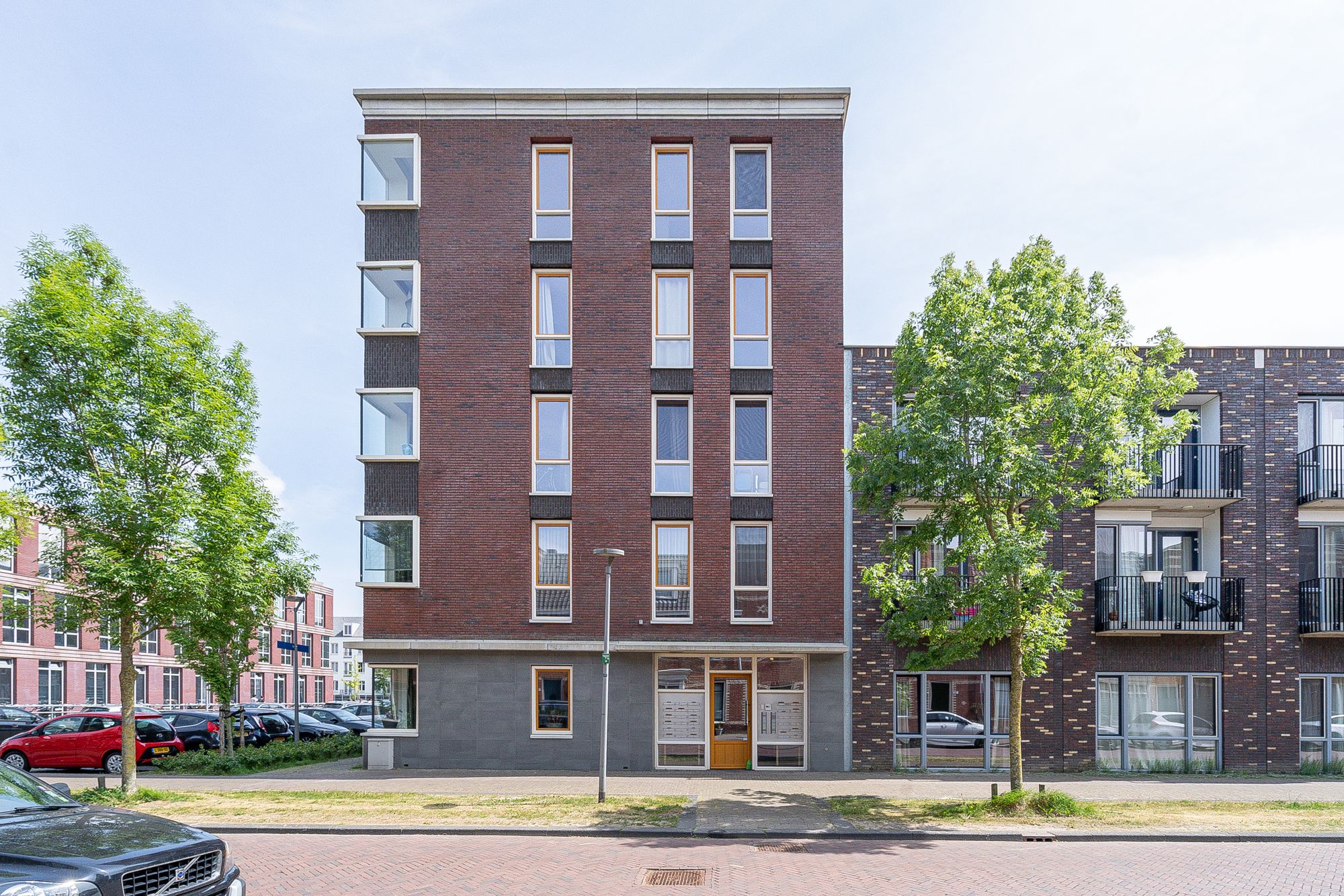 Foto 9 van San Marinostraat 43