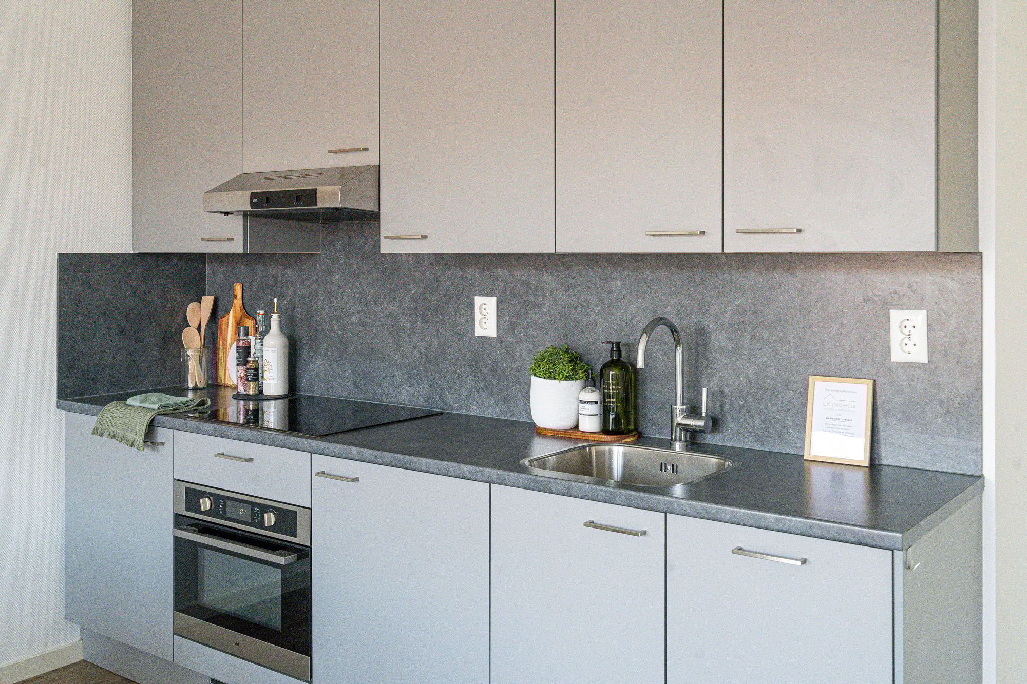 Foto 21 van San Marinostraat 43