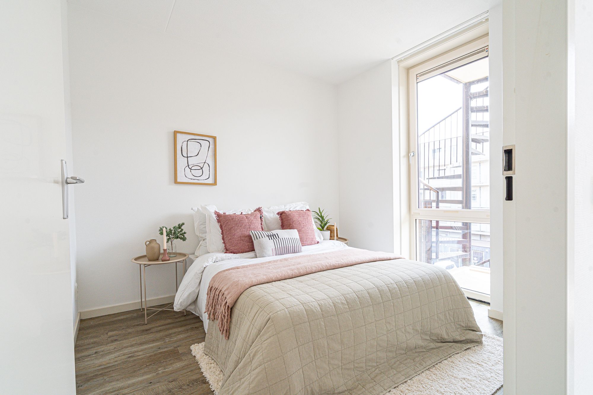 Foto 24 van San Marinostraat 43