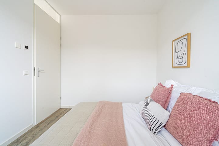 Foto 25 van San Marinostraat 43