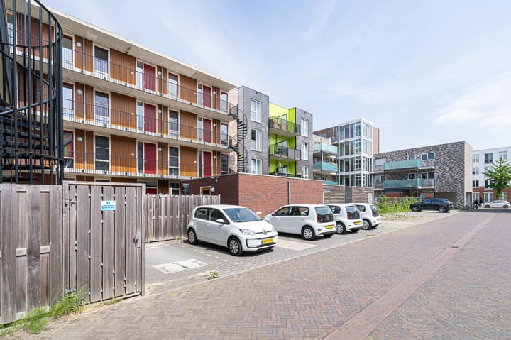 Foto 30 van San Marinostraat 43