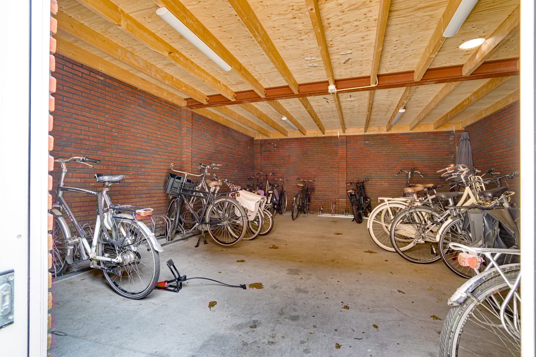 Foto 32 van San Marinostraat 43