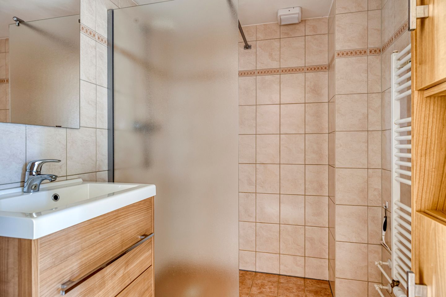 Photo 14 of Hazelaarstraat 10-I