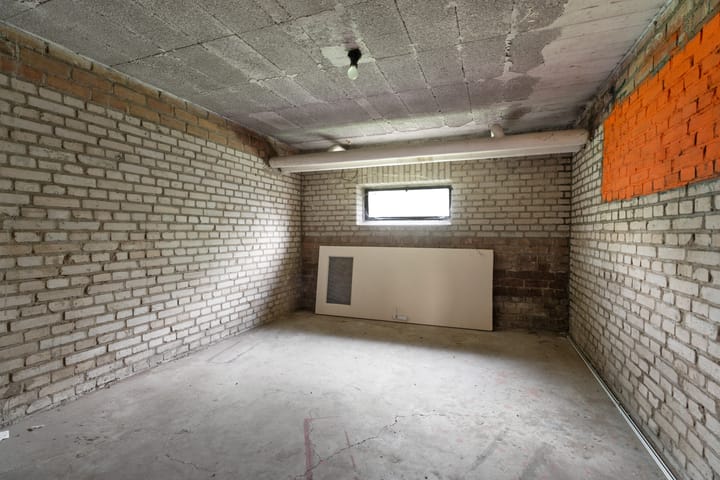 Foto 31 van Professor Hoogveldstraat 8