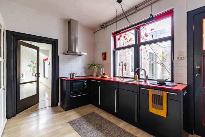 Photo 12 of Wester Badstraat 44