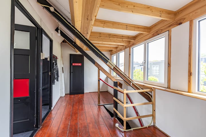 Photo 39 of Wester Badstraat 44