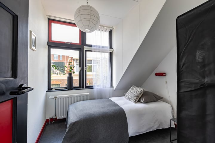 Photo 41 of Wester Badstraat 44