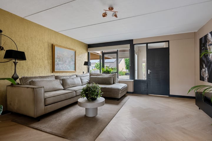 Foto 12 van van Echtenlaan 82