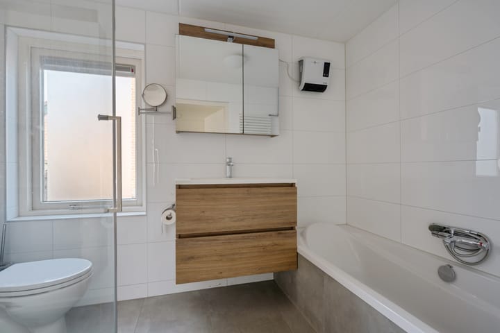 Foto 32 van van Echtenlaan 82