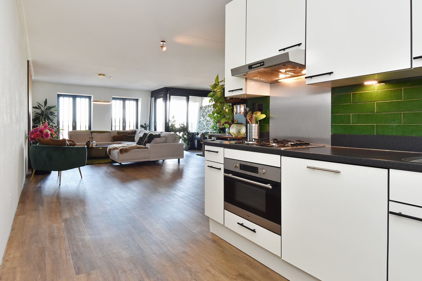 Photo 14 of Oostlaan 175