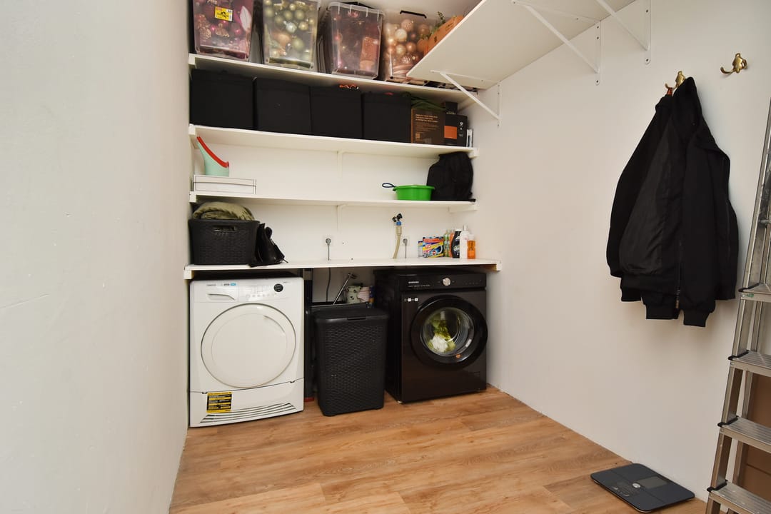 Photo 23 of Oostlaan 175