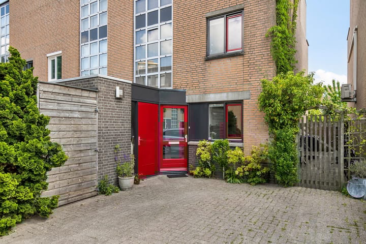 Foto 4 van Ann Burtonstraat 13