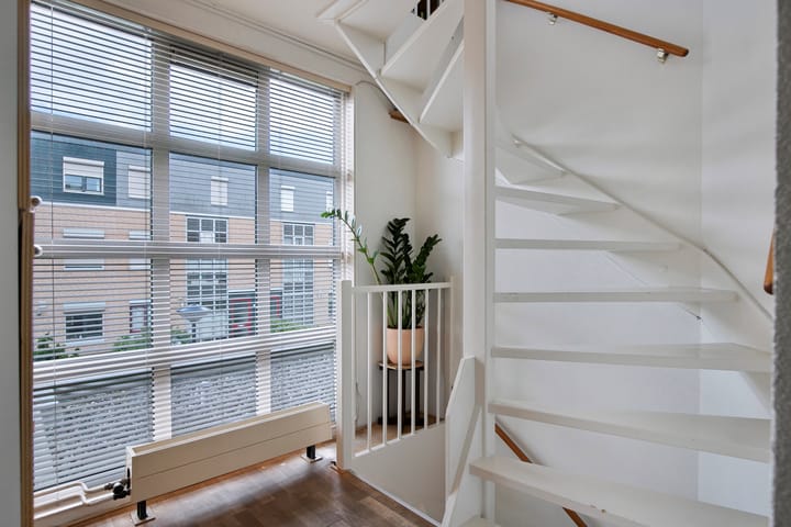 Foto 24 van Ann Burtonstraat 13