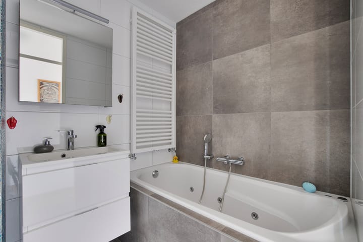 Foto 27 van Ann Burtonstraat 13