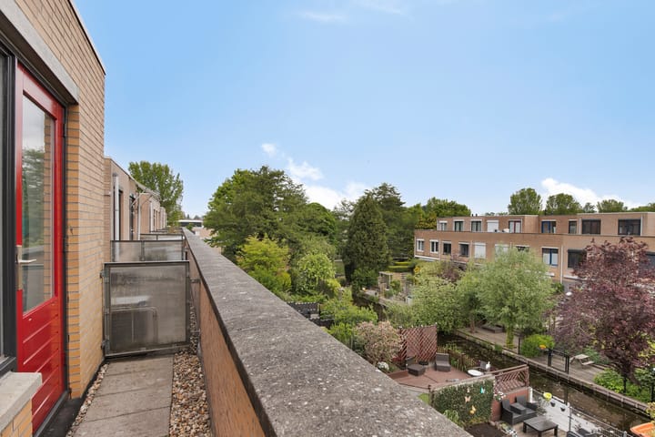 Foto 40 van Ann Burtonstraat 13