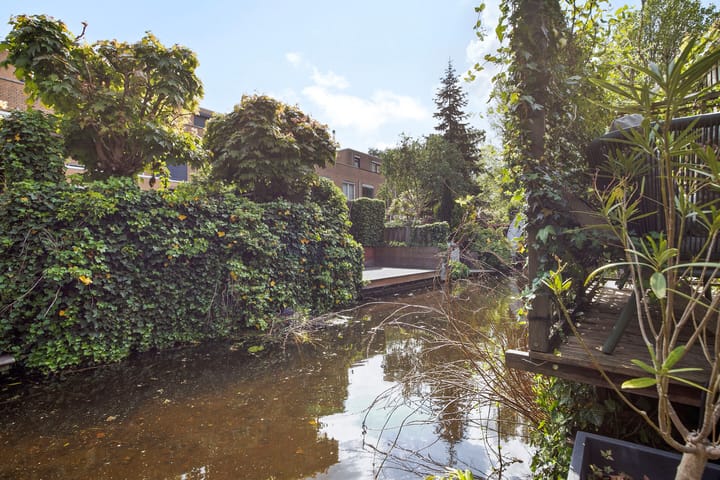 Foto 50 van Ann Burtonstraat 13