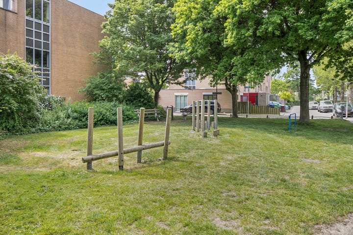 Foto 51 van Ann Burtonstraat 13