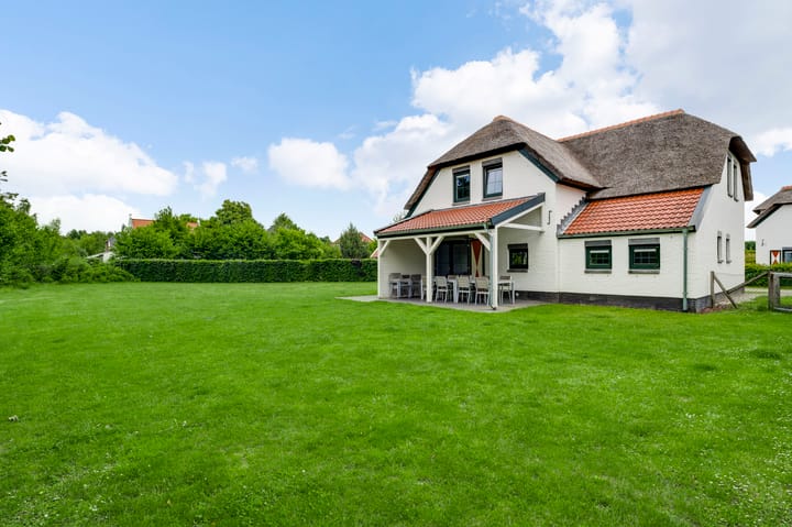 Photo 4 of Buitenhof de Leistert 176