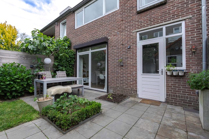 Foto 36 van Lintjensstraat 23